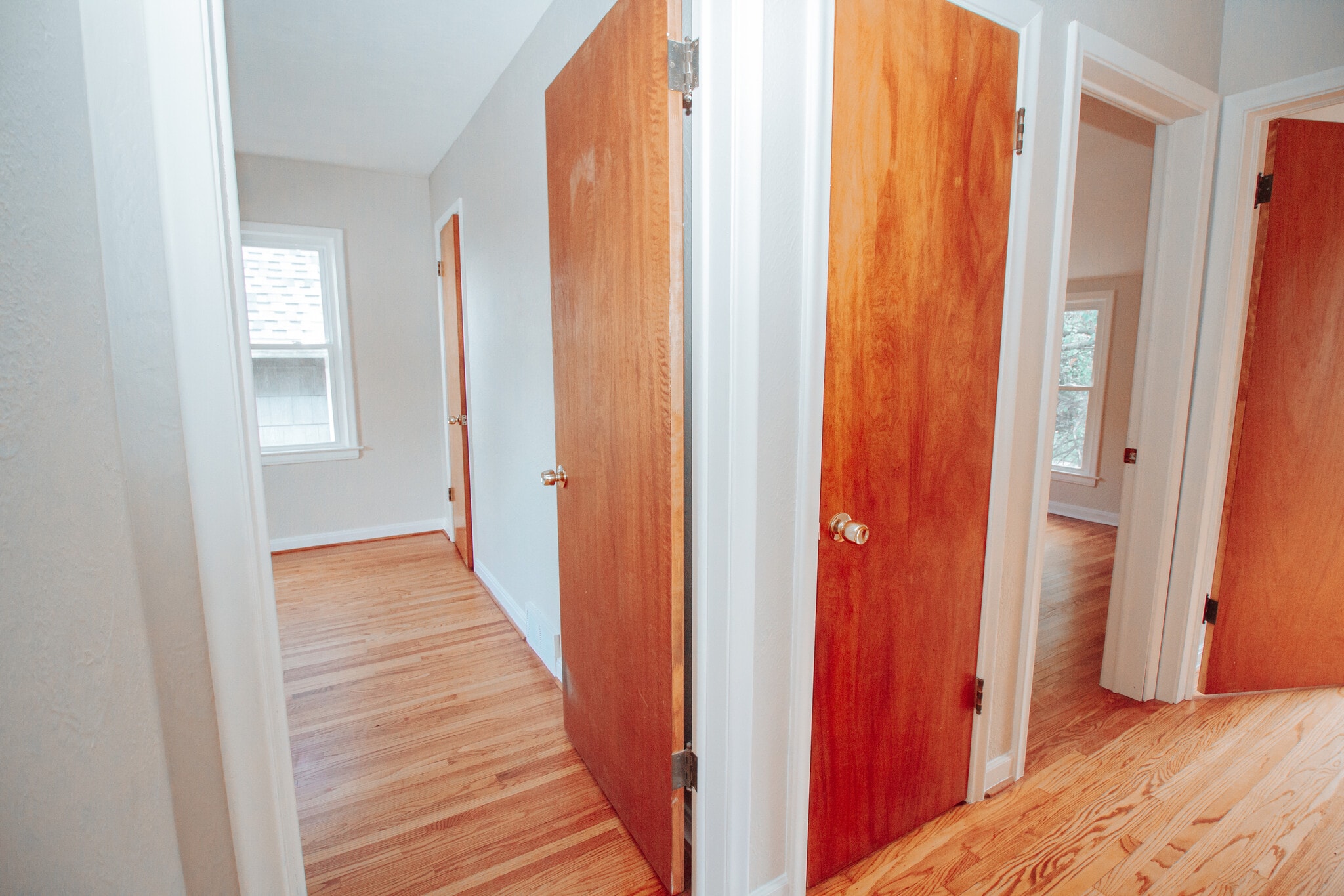 Building Photo - 3518 Almeda Dr