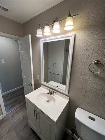 Building Photo - 705 Ivywood Dr