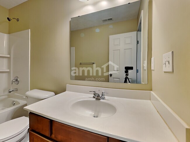 Building Photo - 9770 Soaring Breezes