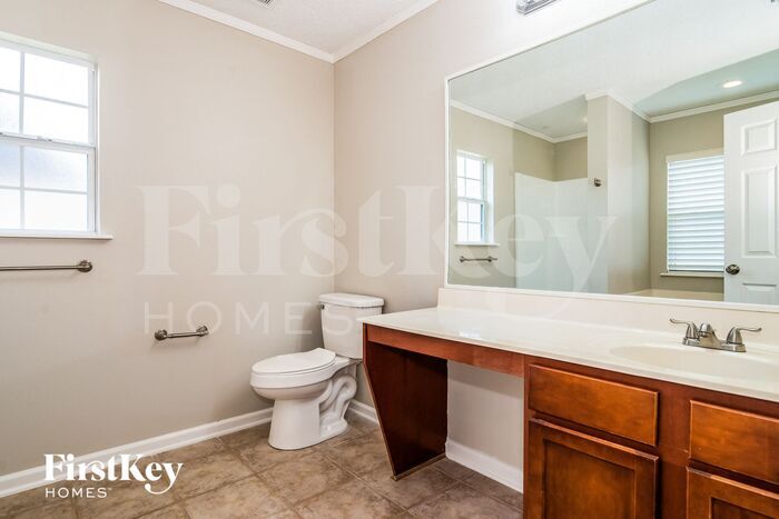 Building Photo - 12241 Pebble Point Dr W