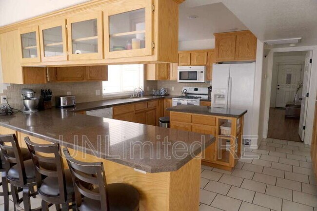 Building Photo - 4154 S Pheasant Run Dr