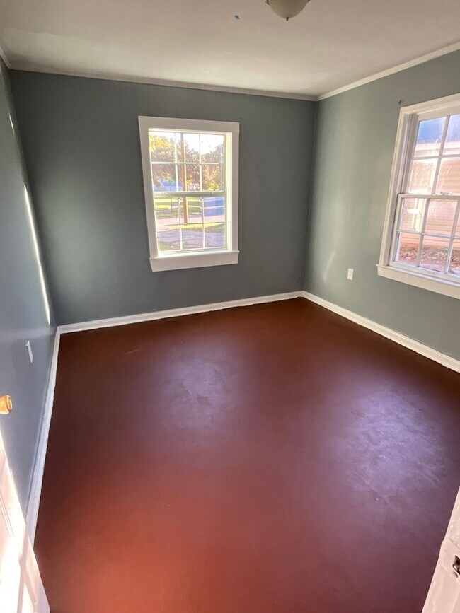 Building Photo - 4011 Myrtle St