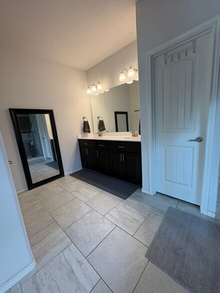 Building Photo - 3416 Hockley Ranch Rd