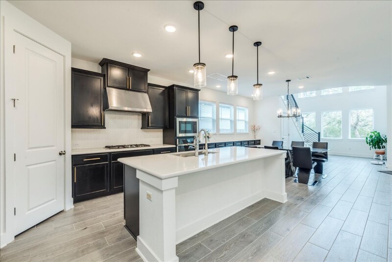 Building Photo - 1155 Arrowhead Ranch Blvd