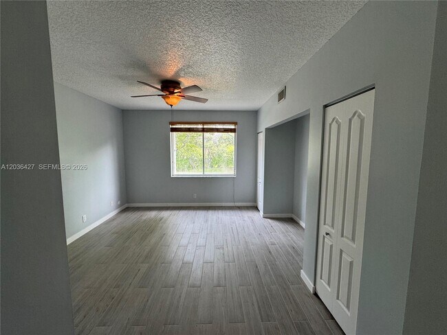 Building Photo - 77 Simonton Cir