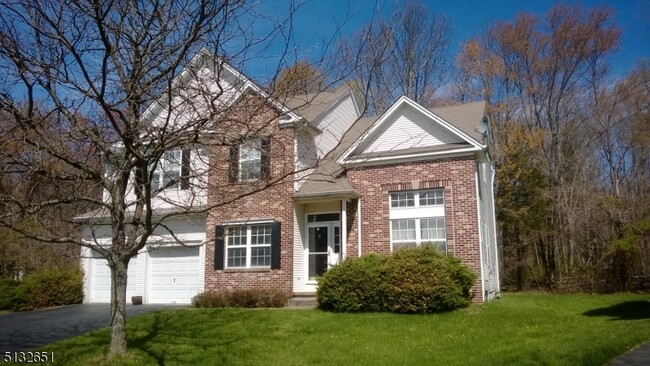 Building Photo - 9 Harrogate Cir