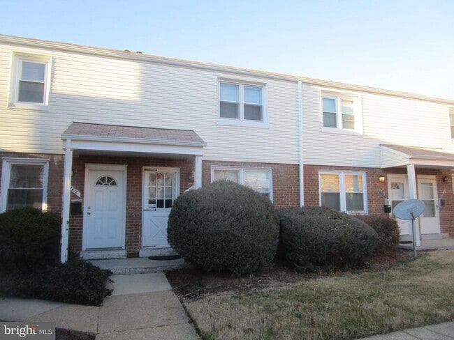 Building Photo - 2816 Keating St