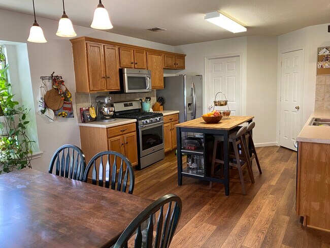 Building Photo - 244 Sampson