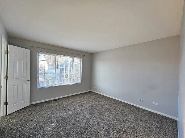 Building Photo - 2320 Dawson Ln