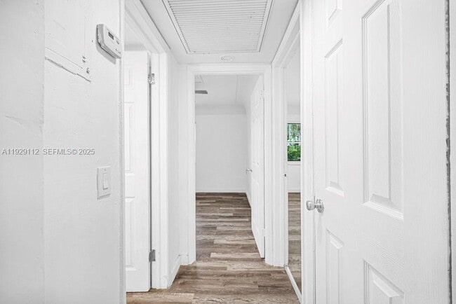 Building Photo - 4109 SW 23rd St