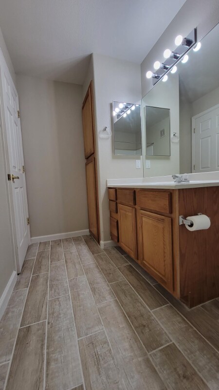 Building Photo - 4875 S Balsam Way