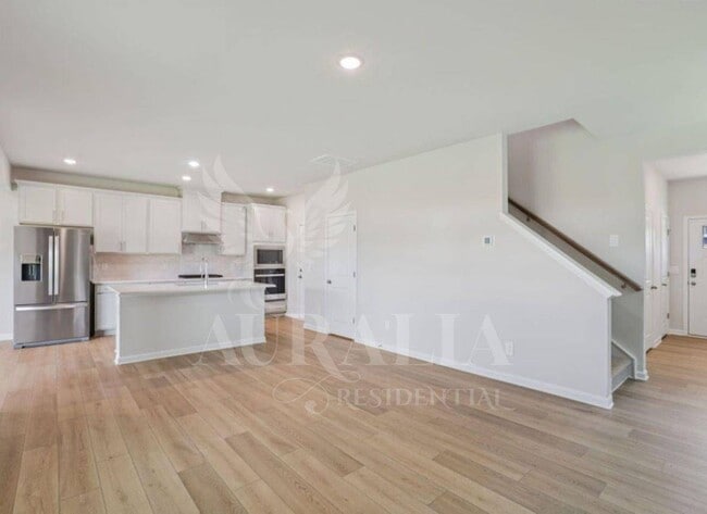 Building Photo - 805 Ottawa Dr