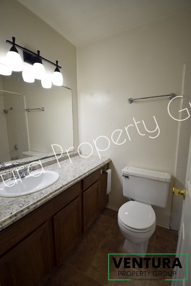 Building Photo - Charming 2-Bedroom 1Bath Retreat in Ventura