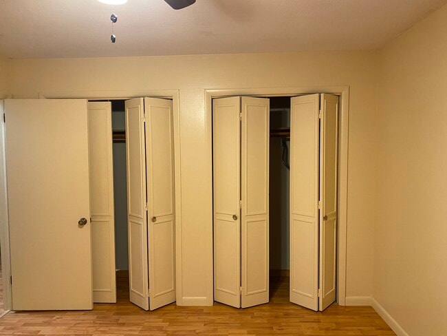 Building Photo - 313 St George Dr