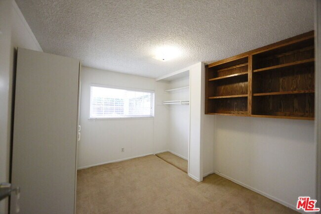 Building Photo - 7309 Asman Ave