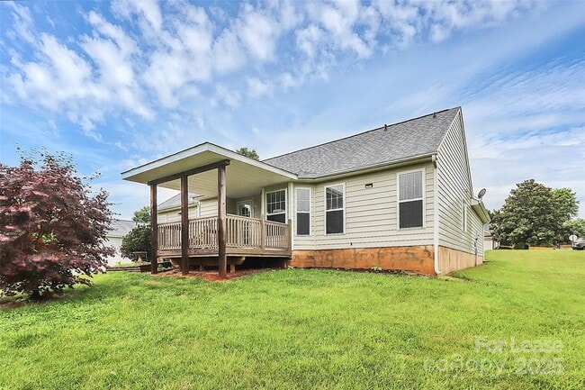 Building Photo - 2916 Dairy Farm Dr