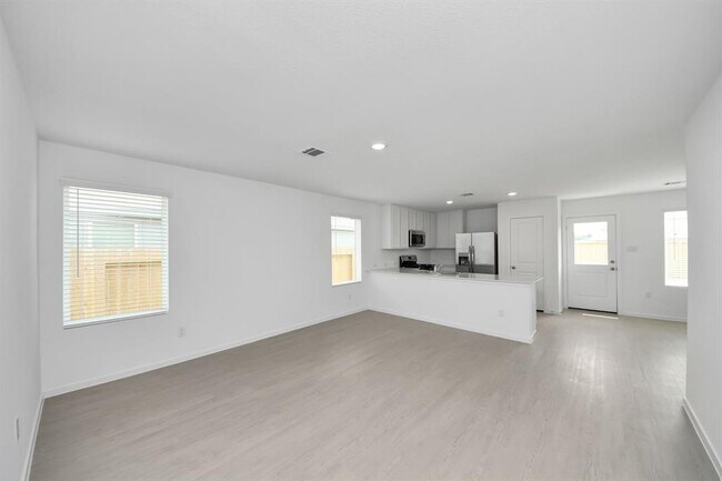 Building Photo - 25657 Rose Creek Dr