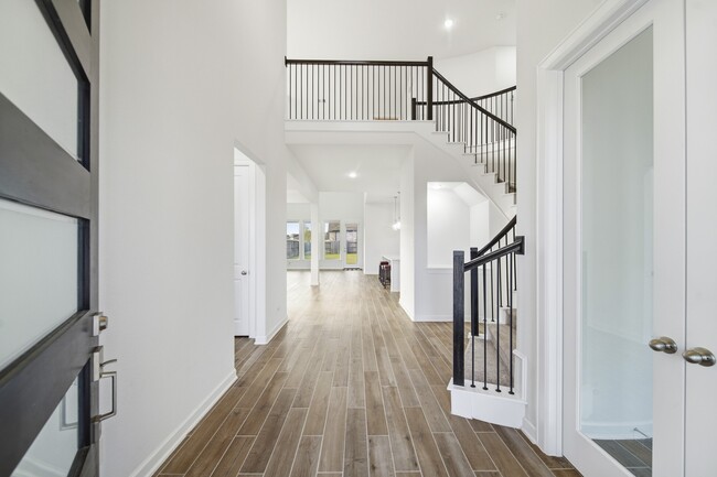 Building Photo - 21303 Shore Arbor Ln