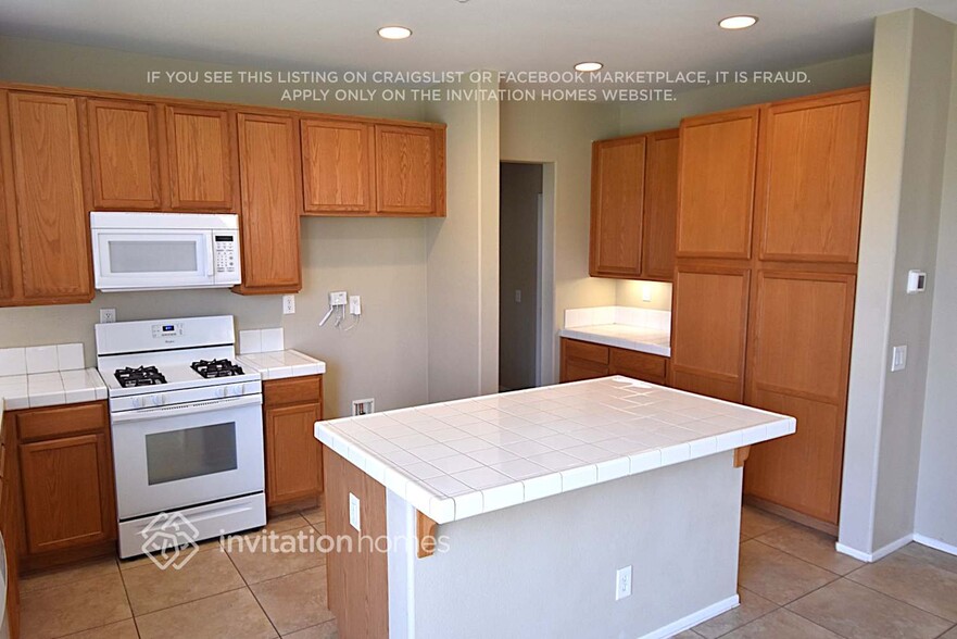 Building Photo - 6924 Lisa Dr