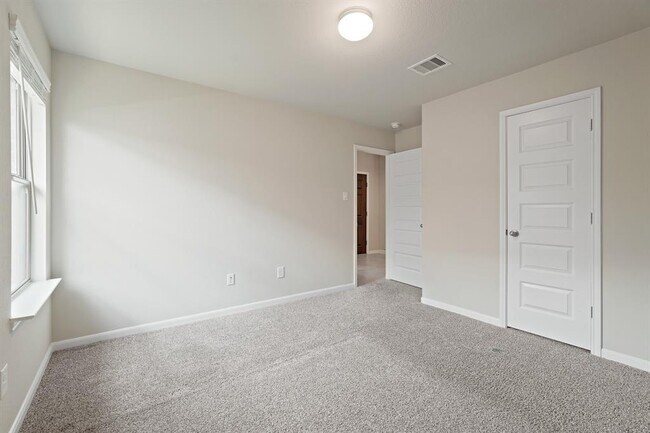 Building Photo - 21047 Warrender Terrace Ln