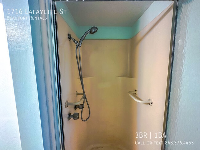 Building Photo - 1716 Lafayette St