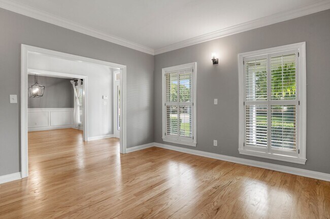 Building Photo - 3116 Brittany Pl