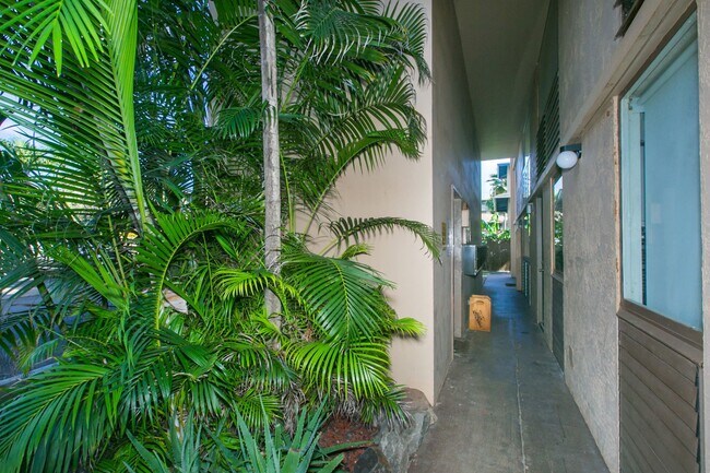 Building Photo - ONO Vista - Furnished / Eastside 1/1/1 pkg...