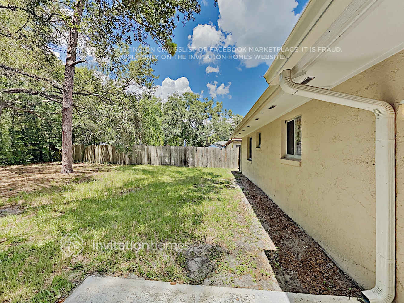 Building Photo - 1360 Sterling Oaks Dr