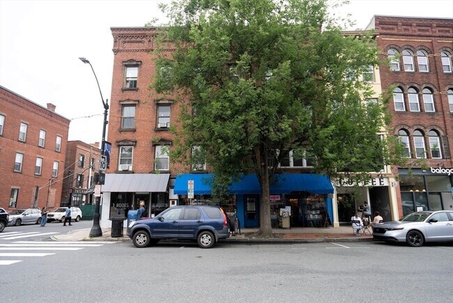 Building Photo - 245 Main St
