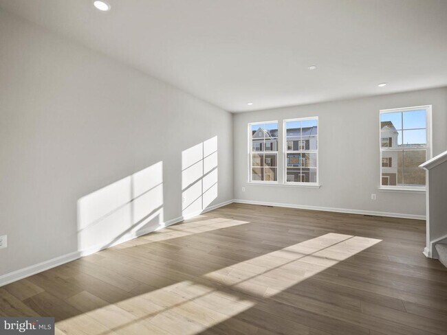Building Photo - 93 Cooperage Rd