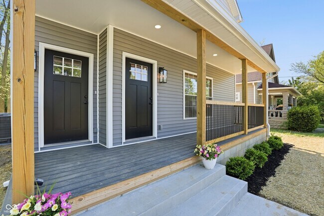 Building Photo - 4623 Rookwood Ave