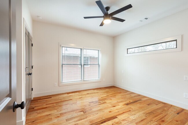 Building Photo - Conveniently Located 4bd/3ba Home Minutes From ATLBeltLine w/ Private Backyard!