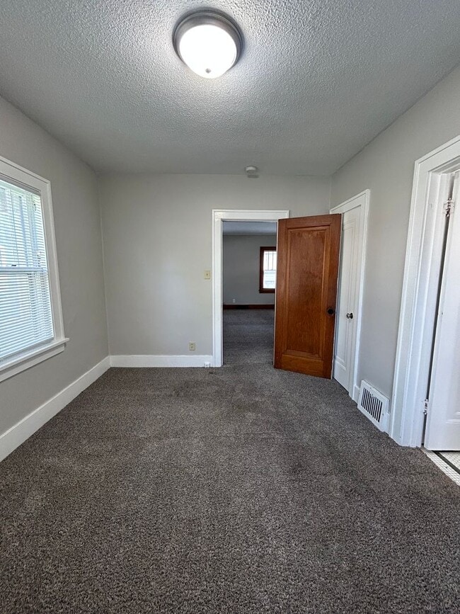 Building Photo - 3516 N 47th Ave