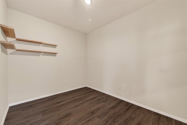 Building Photo - 25543 Pitchfork Ranch Pl