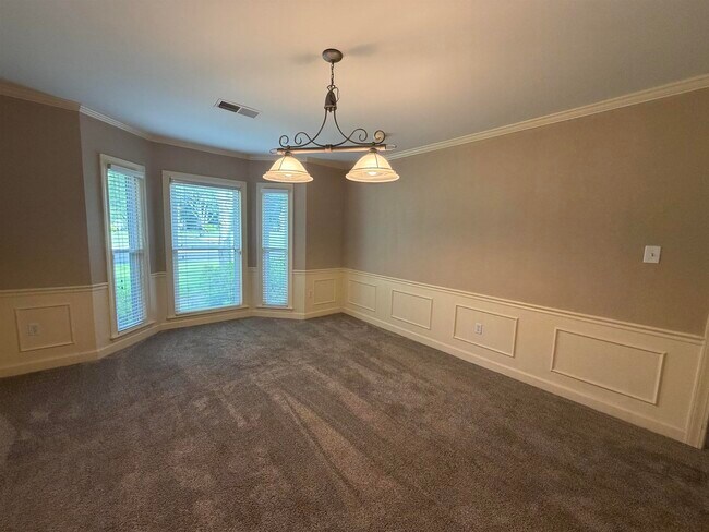 Building Photo - 956 Rolling Oaks Ln