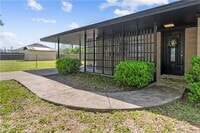 Building Photo - 3 Bed 2 Bath Home for Lease in Maplewood!