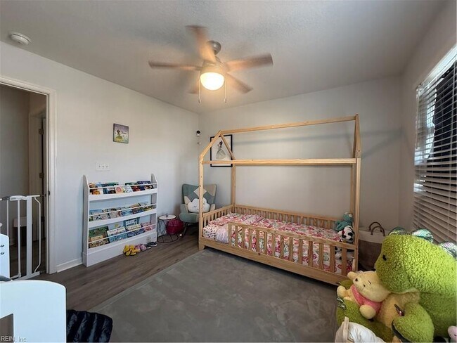 Building Photo - 937 Arrowleaf Way