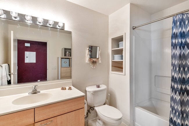 Building Photo - 1 Lakeside Dr