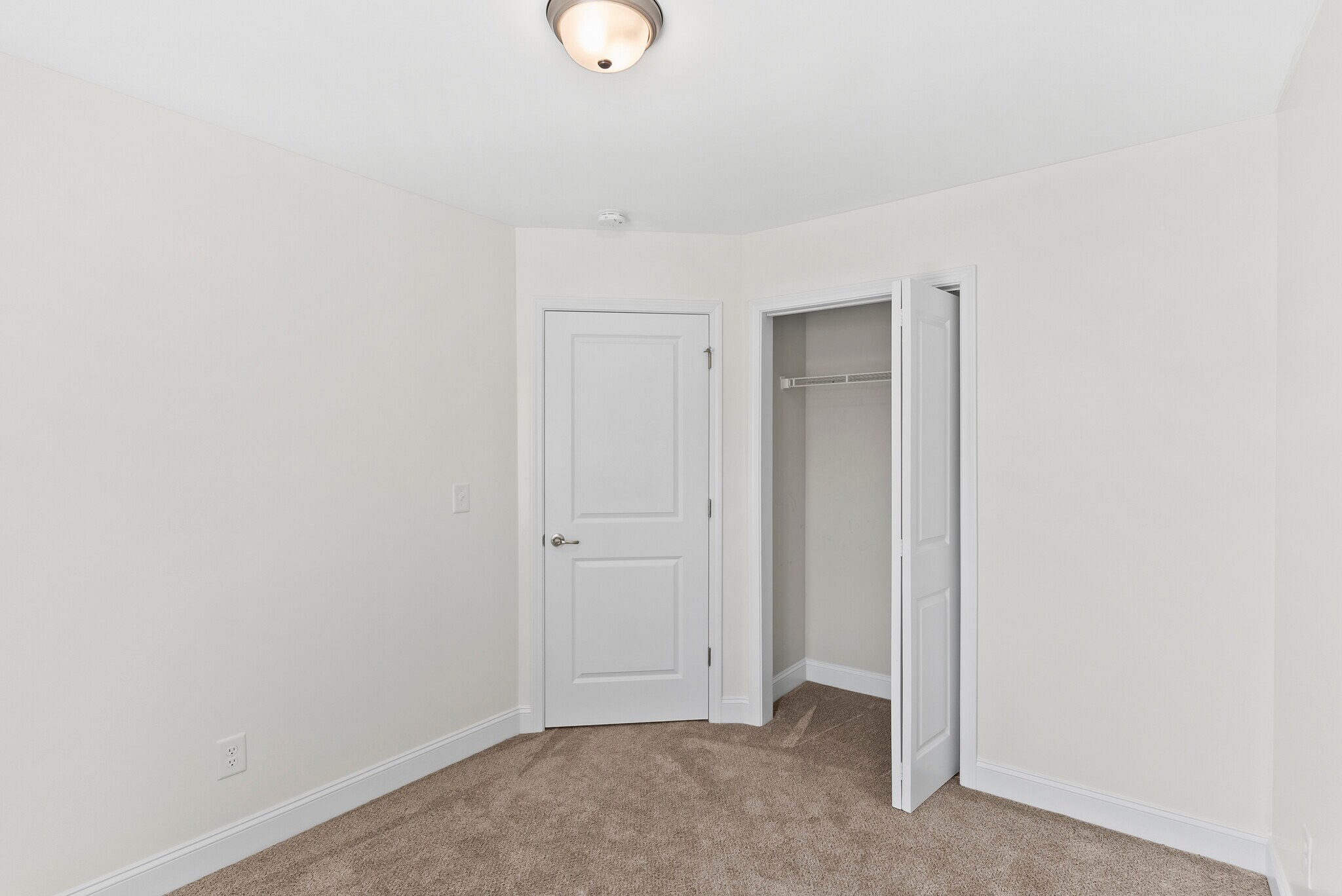 Building Photo - 4891 Ancient Glacier Ln