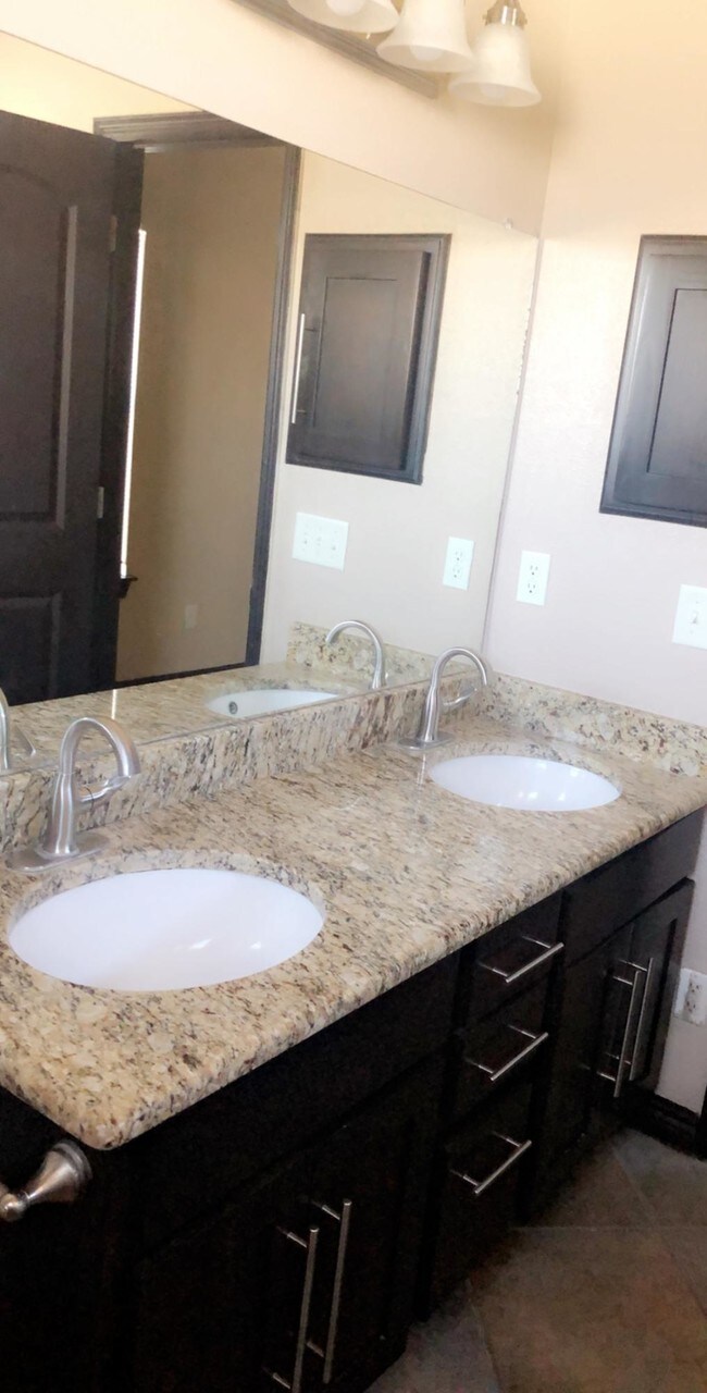 Building Photo - 12717 Tierra Roman Dr