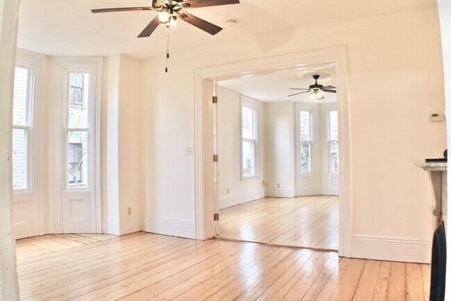 Building Photo - 120 Pearl St