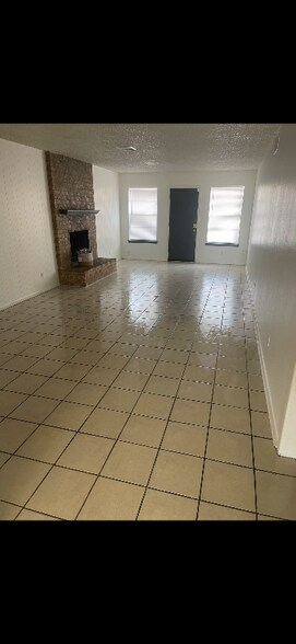 Building Photo - 1334 Tanglewood Ln