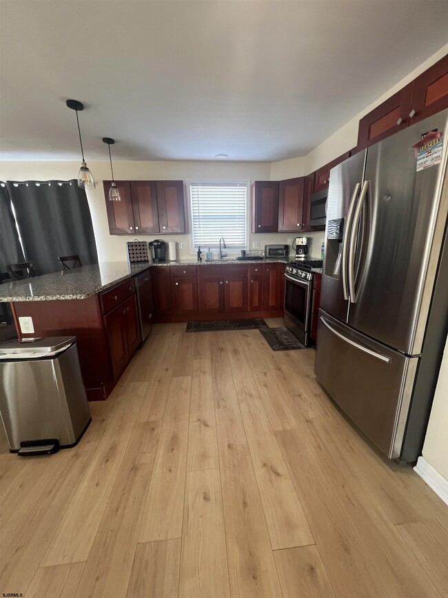 Building Photo - 239 N Derby Ave