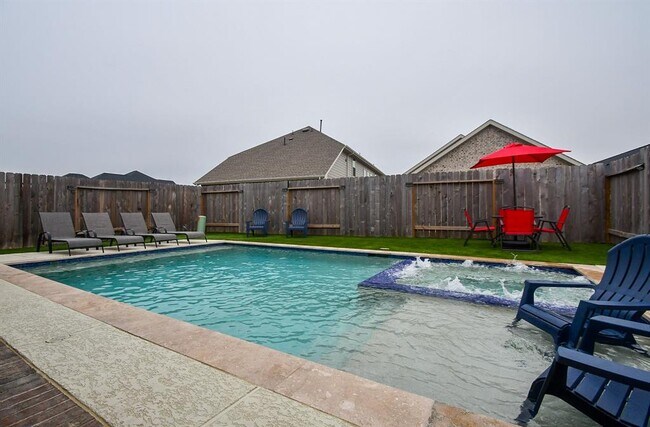 Building Photo - 31207 Birch Mills Dr