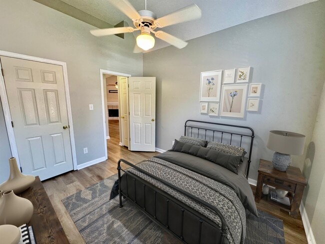 Building Photo - 1217 Brady Hollow Ln