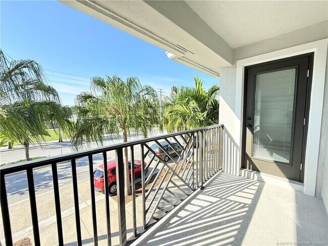 Building Photo - 3375 SW Mapp Rd