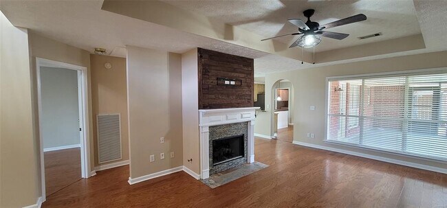 Building Photo - 4716 Harvest Way