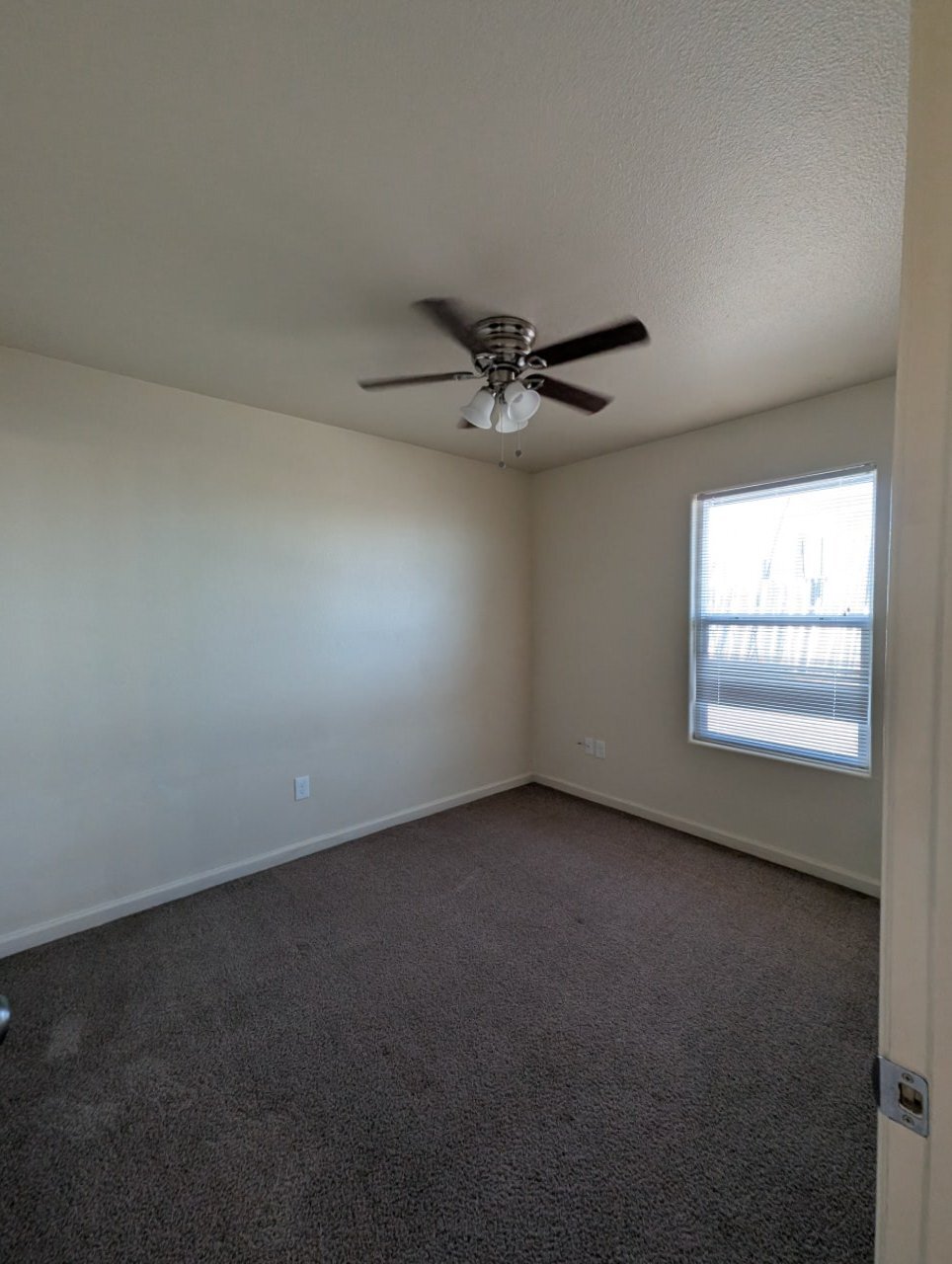 Building Photo - 4758 Skyway