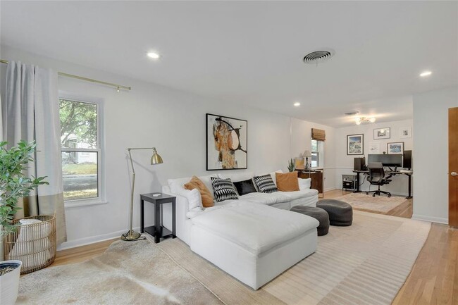 Building Photo - 1500 Northridge Dr