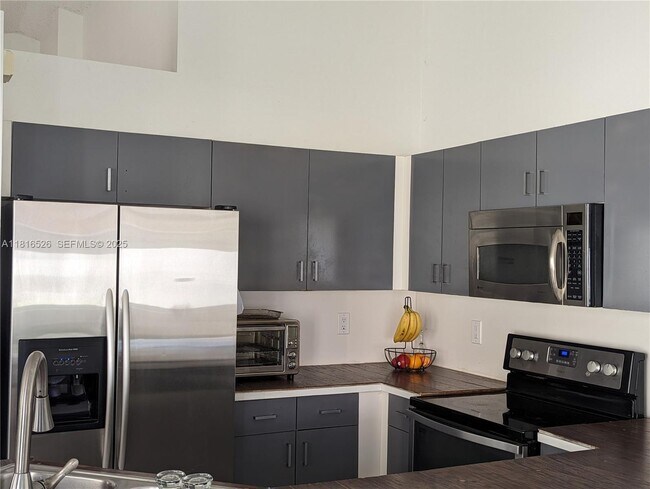 Building Photo - 876 Sand Creek Cir